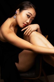 beautiful model Lori Araya