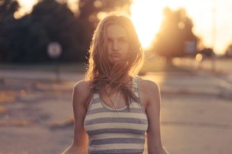 Alexis Reed braless no bra nipples