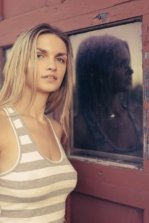 Alexis Reed tits no bra