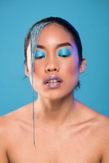 Mayumi Yamashita blue