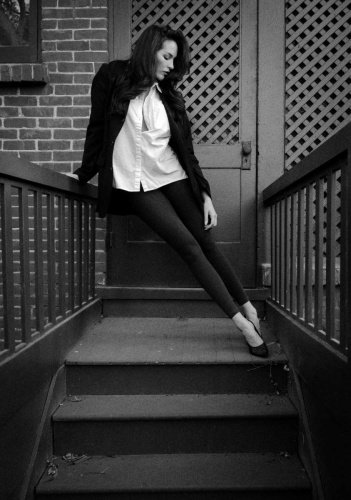 Libby-Daze-by-Manuel-Ceniceros-01